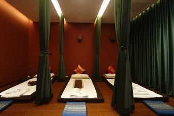 深圳盐田区泰式按摩的被动瑜伽：当身体被折叠成诗